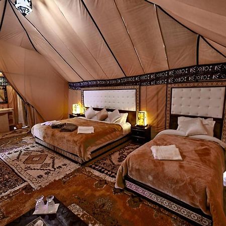 Ahlam Luxury Camp Hotel เมอร์ซูกา ภายนอก รูปภาพ