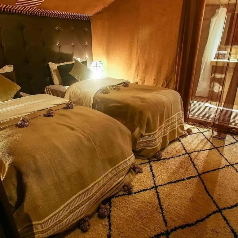 Ahlam Luxury Camp Hotel เมอร์ซูกา ภายนอก รูปภาพ