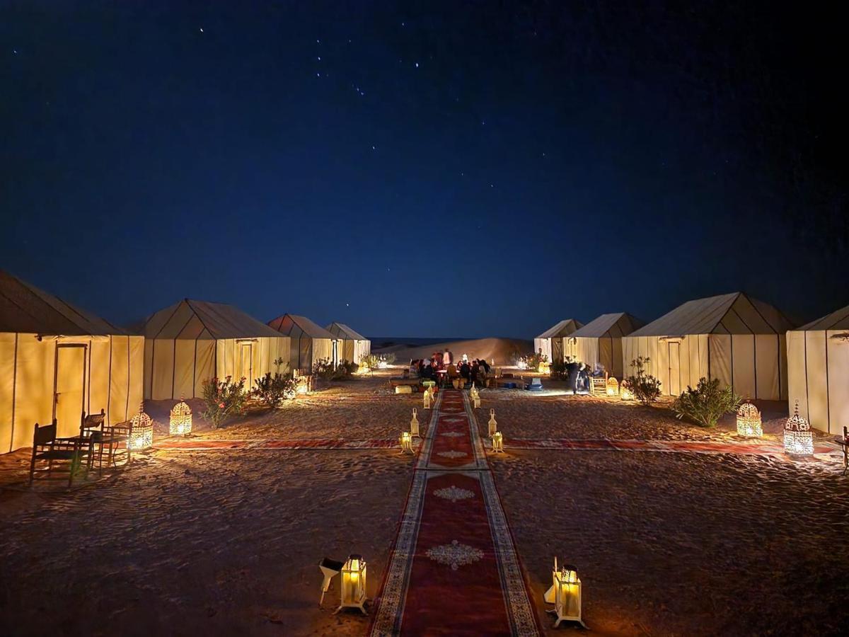Ahlam Luxury Camp Hotel เมอร์ซูกา ภายนอก รูปภาพ