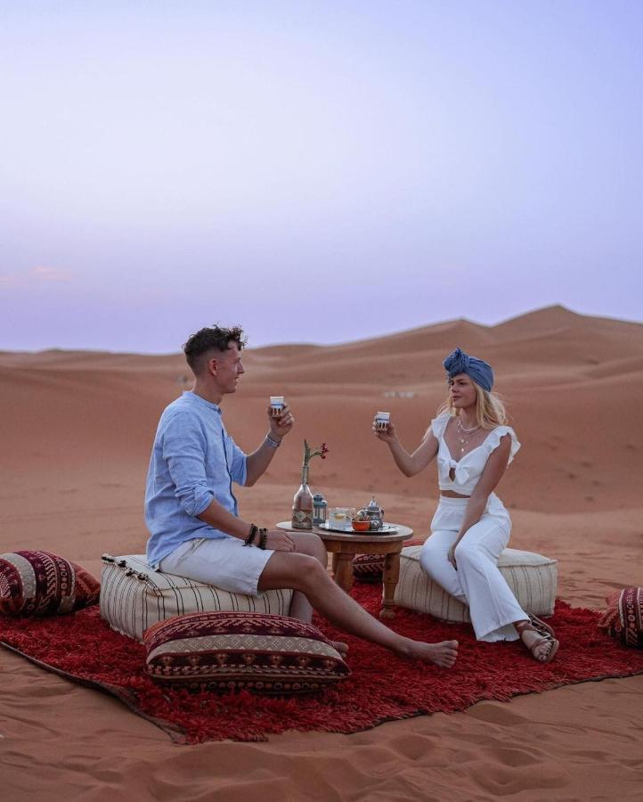 Ahlam Luxury Camp Hotel เมอร์ซูกา ภายนอก รูปภาพ